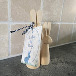 Welkom lief kleintje - 2 houten konijnen