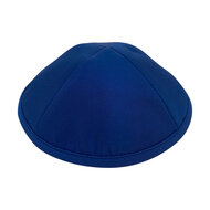 Keppeltje / Kippah in chique middenblauwe linnenachtige stof. Doorsnee 19 cm (normale tot gemiddelde maat)