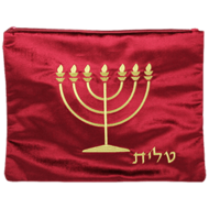 Tallit / Talliet tasje van bordeaux rood fluweel met borduursel van de Menorah en het Hebreeuwse woord Tallit in gouddraad