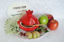 Rosh HaShana kaart, langwerpige kaart met de Hebreeuwse tekst: Shana Tova en in het Engels Happy New Year