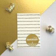 Cadeaukaartje / Minikaartje voor Chanoeka / Chanukah met grijze stipjes en Happy Chanukah van Ahavah design