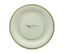 Papieren Pesach bordjes voor de Seder maaltijd met mooie details in goudkleur en in het Hebreeuws en Engels de tekst: &amp;#x00