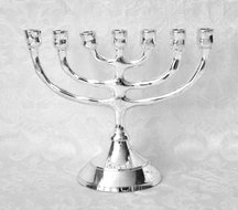 Kleine-verzilverde-Menorah-/-Menora-van-10-11-cm