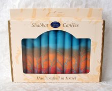 Shabbats kaarsen, kosher en handgemaakt in Safed verpakt per 12 stuks. Blauw/taupe/rood