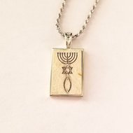Een bijzonder zilveren hangertje met authentieke Jeruzalemsteen met een Messiaans Zegel aan een bijpassende ketting uit de Rafa