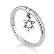 Ring Davidster, zilveren Ring uit Israel met een hangend Davidster bedeltje van de Israelische ontwerpster Marina