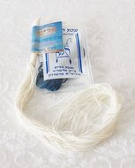 Tzitzit setje: Witte en Blauwe (Techelet) draden om zelf Tzitzit (=gedenkkwastjes) te maken met de voorgeschreven Blauwe (Teche