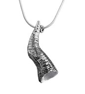 Handgemaakt zilveren Shofar hangertje inclusief ketting uit de Rafael Jewelry collectie