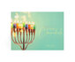 Mooie dubbele Chanukah / Chanoeka kaart met in goudkleur de tekst: Happy Chanukah en een gekleurde afbeelding van een chanukia