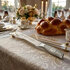 Broodmes / Challahmes van roestvrijstaal met een heel mooi bewerkt handvat en in het Hebreeuws: "voor shabbat en feestda