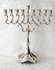 Kleine Chanukah Menorah / klassiek model uitgevoerd in nikkel. Afmeting 20,5 x 17 cm